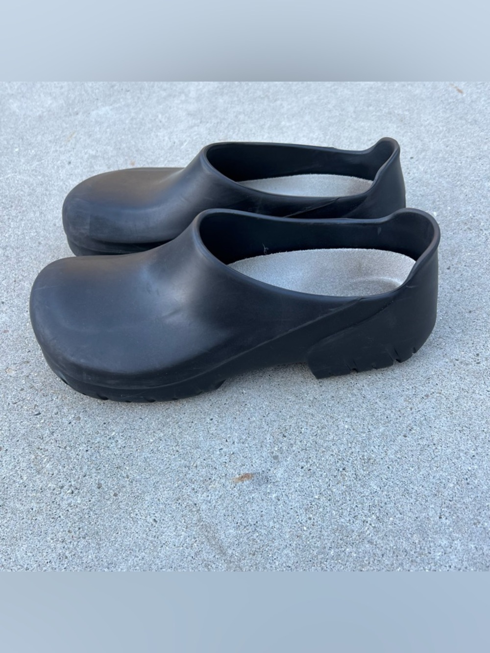 Birkenstock Super Birki black clogs size 39 women's 8-8.5 slip resistant clogs